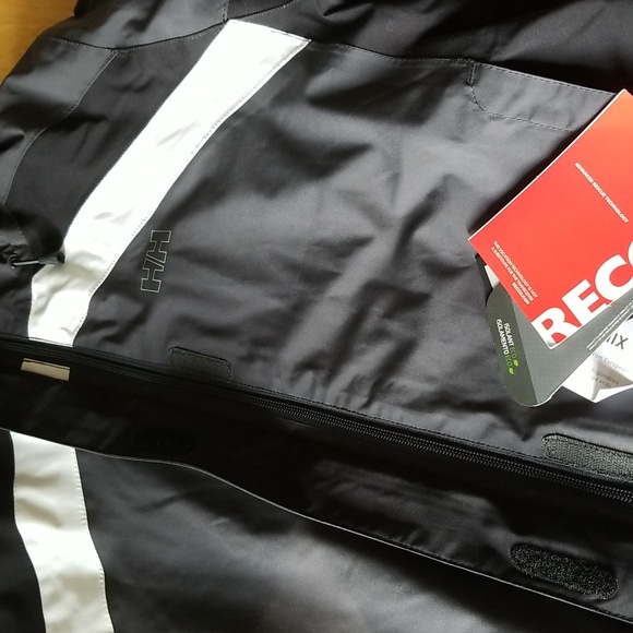 Helly Hansen Ski Jacket - Picture 11 of 16